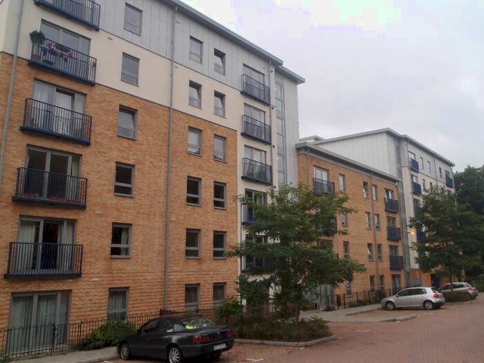 2 Bedroom Flat To Rent In Netherfield Place, Priestley Road, Basingstoke RG24