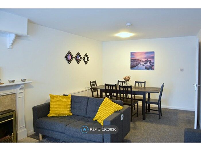 3 Bedroom Bungalow To Rent In Lindrick Drive, Leicester, LE5