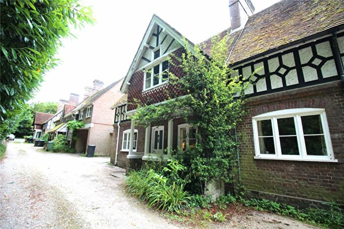 4 Bedroom Cottage To Rent In Park Street, Tring, HP23