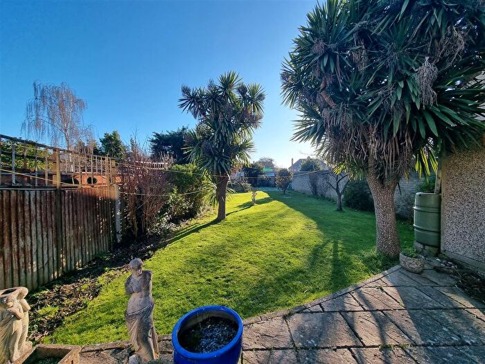 3 Bedroom Detached House For Sale In Bury Road, Gosport, PO12