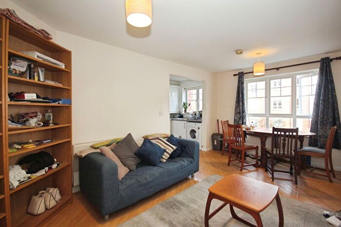 2 Bedroom Flat For Sale In Turberville Place, Warwick, CV34