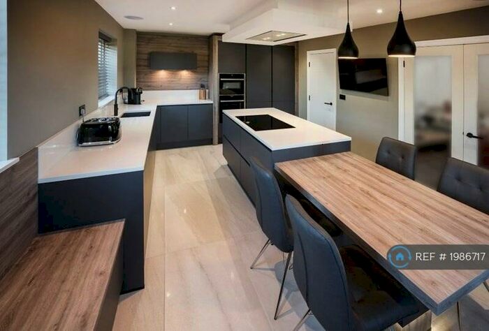 Studio To Rent In Leigh Road, Eastleigh, SO50