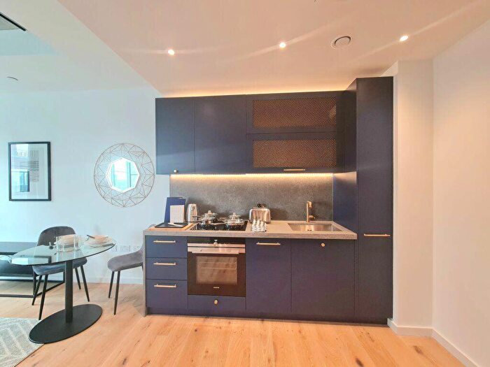 1 Bedroom Flat To Rent In Goodluck Hope, Canary Wharf, E14