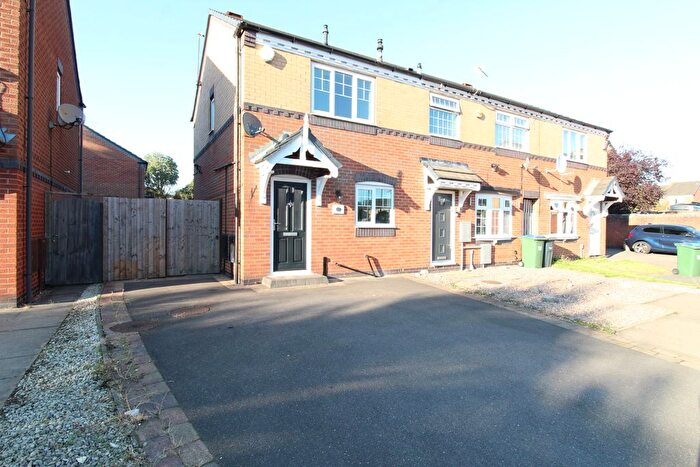 2 Bedroom Town House To Rent In Tanacetum Drive, Tame Bridge, Walsall, WS5