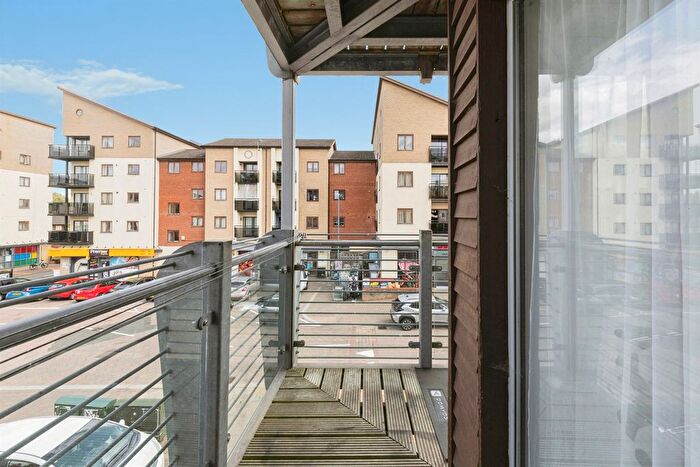 2 Bedroom Flat For Sale In Tanfield Lane, Broughton, Milton Keynes, MK10
