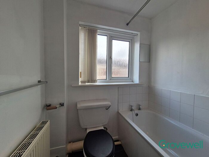 1 Bedroom Maisonette To Rent In St. Thomas Court, Bury, BL9
