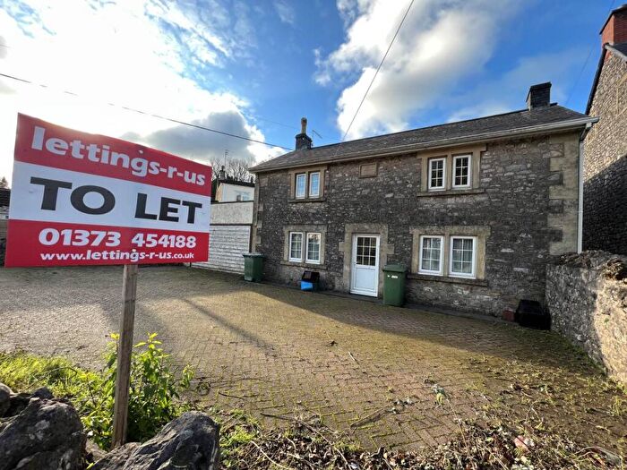 2 Bedroom Flat To Rent In Gurney Slade, Nr Radstock, Somerset, BA3
