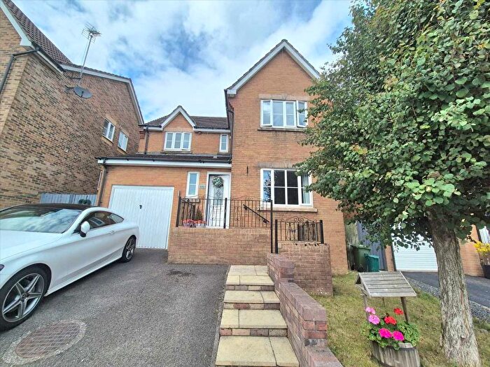 4 Bedroom Detached House For Sale In Beechwood Drive, Porth, CF39