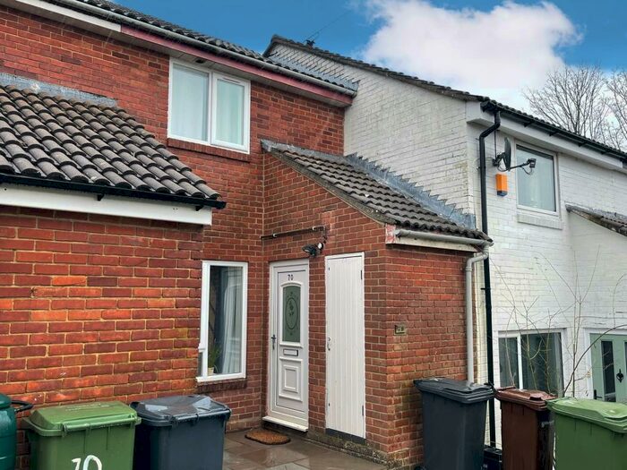 2 Bedroom Terraced House To Rent In Badger Farm, Winchester, SO22