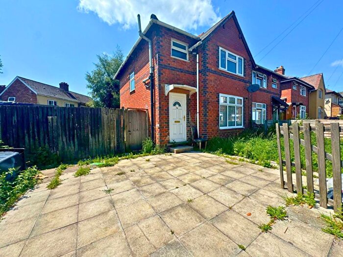3 Bedroom Semi-Detached House To Rent In Portsea Street, Walsall, WS3