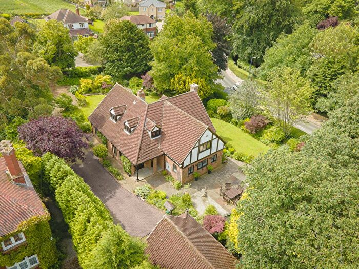 4 Bedroom Detached House For Sale In Woodside Long Lane, Ackworth, Pontefract, WF7