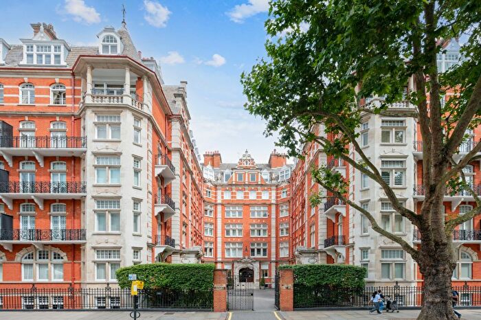 4 Bedroom Flat For Sale In Alexandra Court, - Queen's Gate, SW7