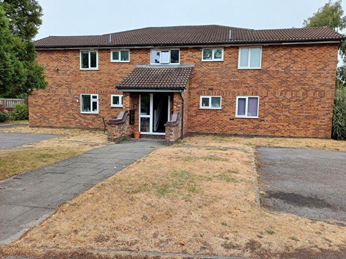 1 Bedroom Apartment To Rent In Brackenwood Mews, Ws, SK9