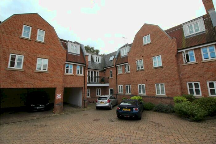 2 Bedroom Apartment To Rent In Sheraday Mews/Rear Of, High Street, CM12