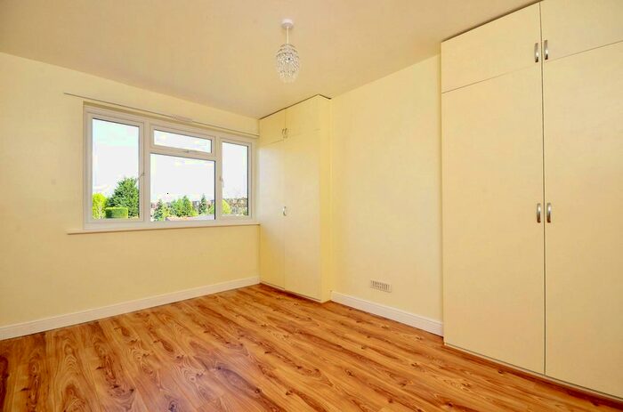 3 Bedroom Terraced House To Rent In Camborne Road, Morden, SM4