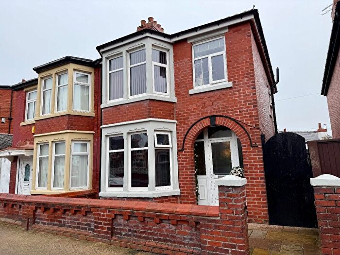 3 Bedroom Semi Detached House For Sale In Bloomfield Road, Blackpool, Lancashire, FY1