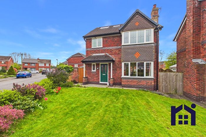 5 Bedroom Detached House For Sale In Middlewood Close, Eccleston, PR7