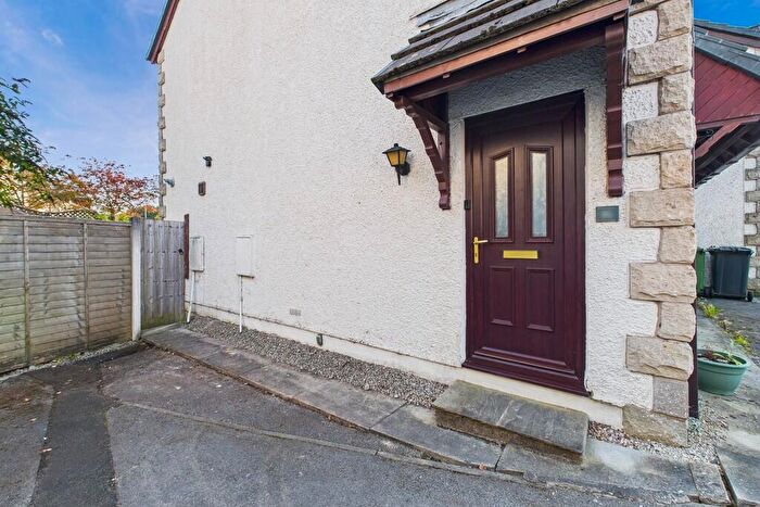 2 Bedroom Apartment To Rent In Bluebell Close, Kendal, Cumbria, LA9