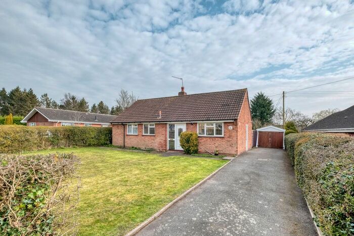 2 Bedroom Detached Bungalow For Sale In Oak Tree Lane, Cookhill, Alcester, B49
