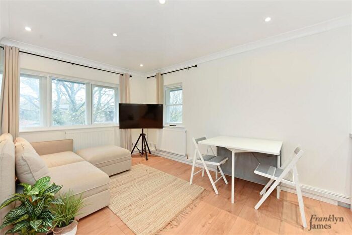 1 Bedroom Apartment To Rent In Friars Mead, London, E14