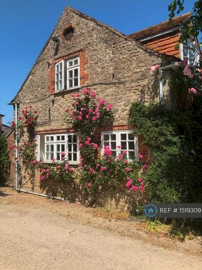 4 Bedroom Semi-Detached House To Rent In Little Coxwell, Faringdon, SN7