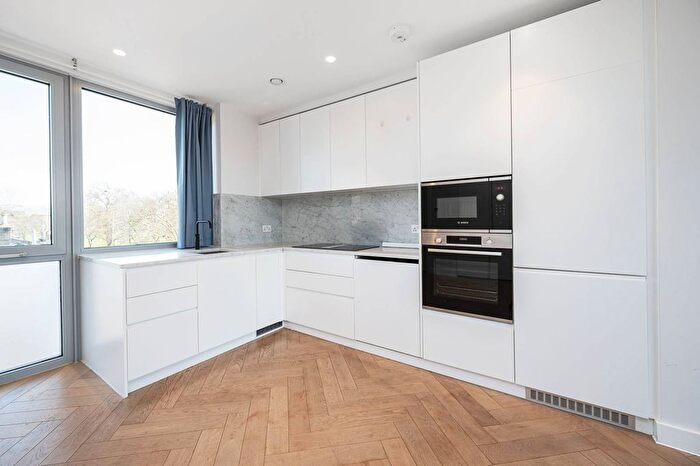 1 Bedroom Flat To Rent In Mapple Path, Hackney Downs, London, E5