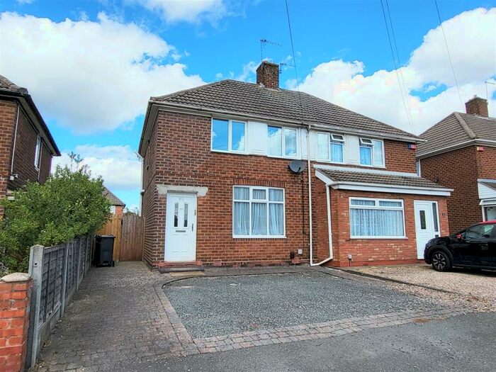 2 Bedroom Semi-Detached House To Rent In Sundridge Road, Kingstanding, Birmingham, B44