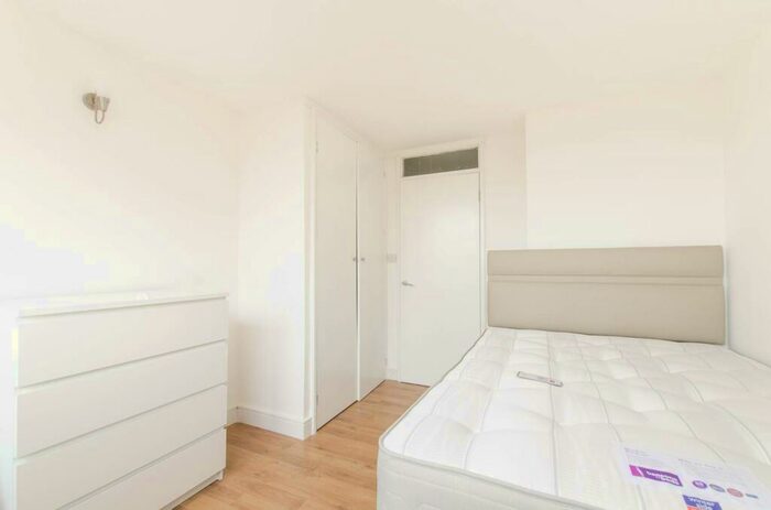 4 Bedroom Flat To Rent In Worlds End Estate, Chelsea, London, SW10