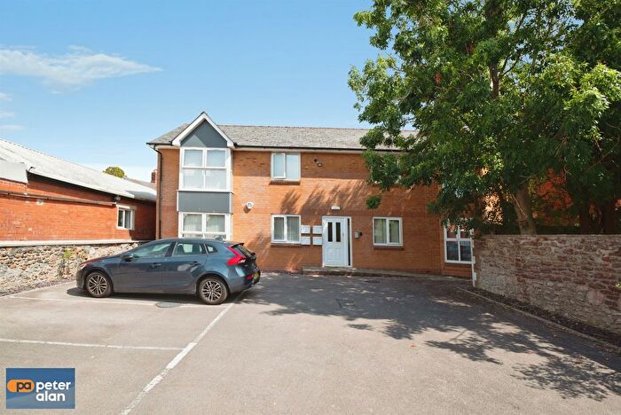 1 Bedroom Flat For Sale In Clive Road, Canton, Cardiff, CF5