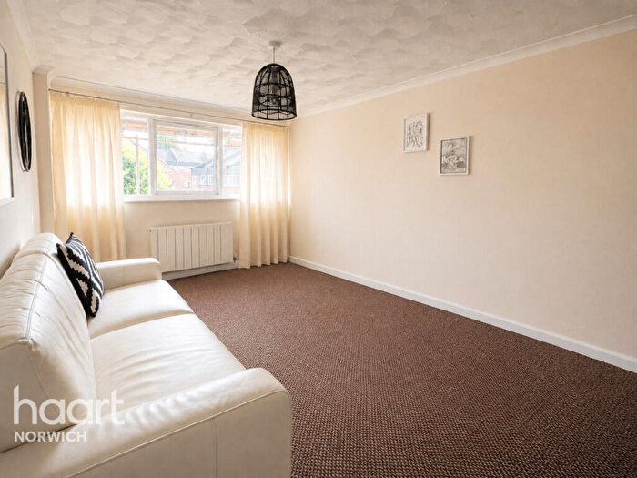 2 Bedroom Maisonette To Rent In Templemere, Norwich, NR3