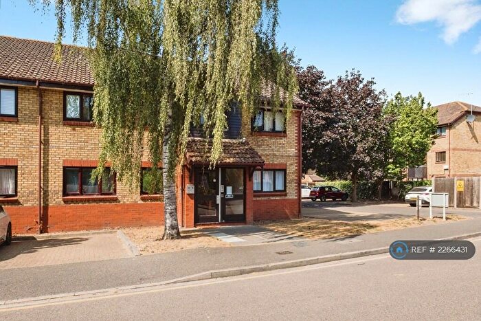 1 Bedroom Flat To Rent In Waterside Close, Barking, IG11