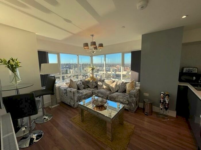 1 Bedroom Apartment To Rent In Lower Stone Street, Maidstone, ME15