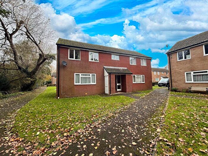 Flat For Sale In Willow Drive, Ringwood, BH24