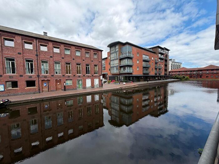 2 Bedroom Flat To Rent In Washington Wharf, Granville Street, Birmingham, B1