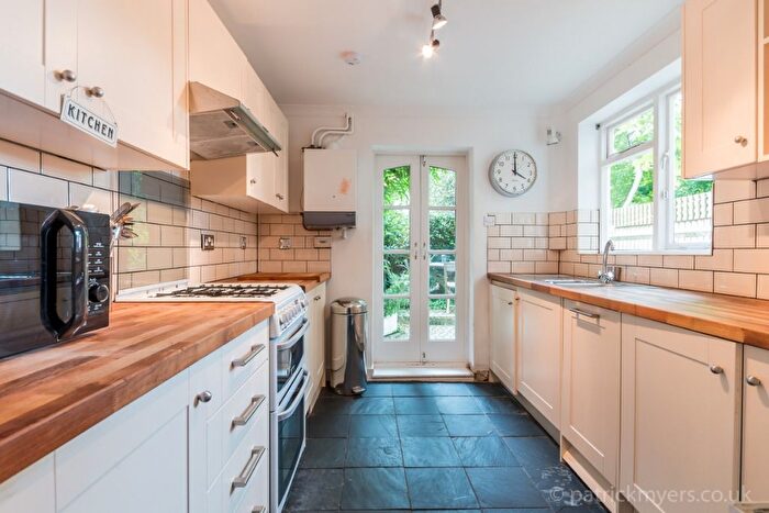 2 Bedroom Terraced House To Rent In Landells Road, East Dulwich, London, SE22