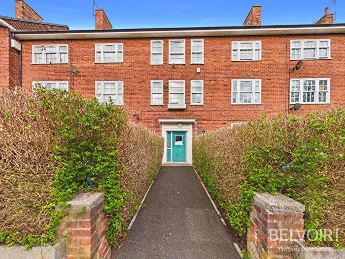3 Bedroom Flat For Sale In Waverley Road, Aigburth, Liverpool, L17