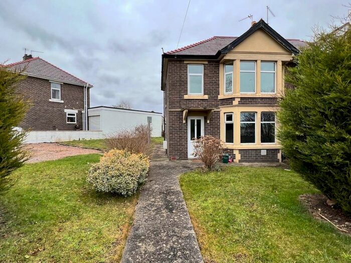 3 Bedroom Property To Rent In Colcot Road, Barry, Vale Of Glamorgan, CF62