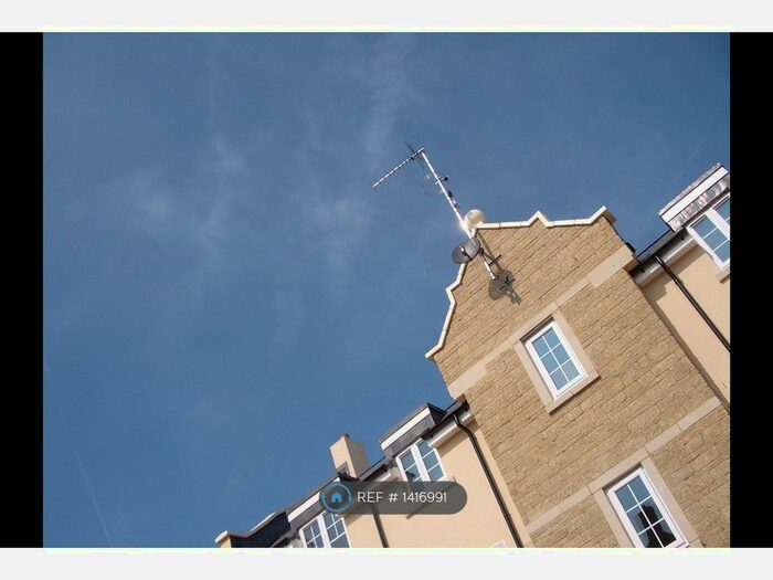 2 Bedroom Flat To Rent In Prospero Way, Swindon, SN25