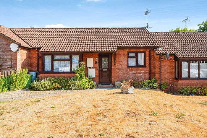 2 Bedroom Terraced Bungalow For Sale In Ledburn Grove, Cedars Way, Leighton Buzzard, LU7