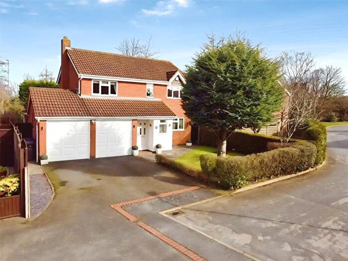 4 Bedroom Detached House For Sale In Beaufort Close, Burbage, Hinckley, Leicestershire, LE10