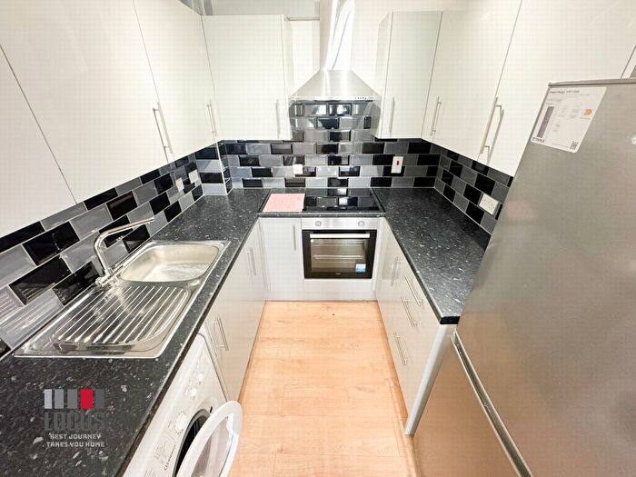 1 Bedroom Flat To Rent In Buchanan House, Tennyson Close, Ponders End, EN3