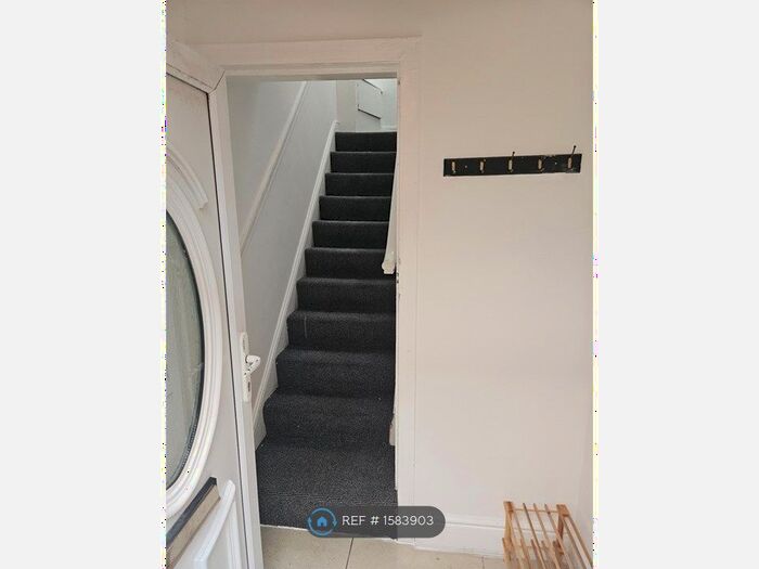 1 Bedroom Flat To Rent In Birkdale, Southport, PR8