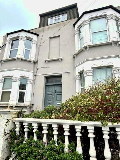 1 Bedroom Property To Rent In York Road, Southend-On-Sea, SS1