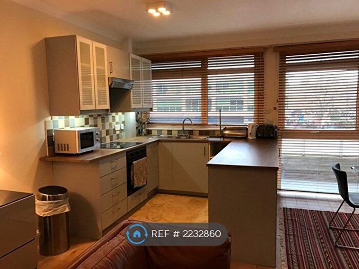 2 Bedroom Flat To Rent In Royal Hill Court, London, SE10
