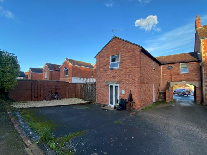 1 Bedroom Flat To Rent In Street Road, Glastonbury, BA6