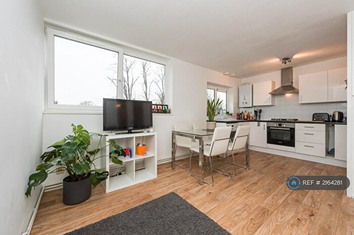 3 Bedroom Flat To Rent In Rathbone House, London, NW6