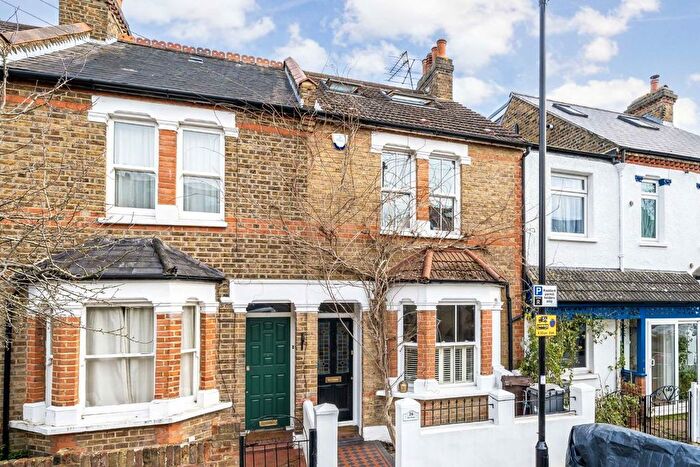 4 Bedroom Property For Sale In Eve Road, Old Isleworth, TW7