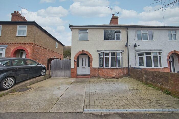 3 Bedroom Semi-Detached House To Rent In Elms Vale Road, Dover, CT17