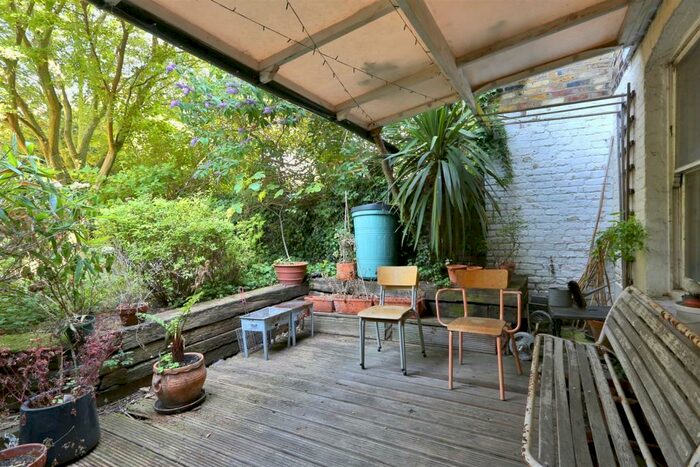 2 Bedroom Flat To Rent In Cecilia Road, Stoke Newington, N16