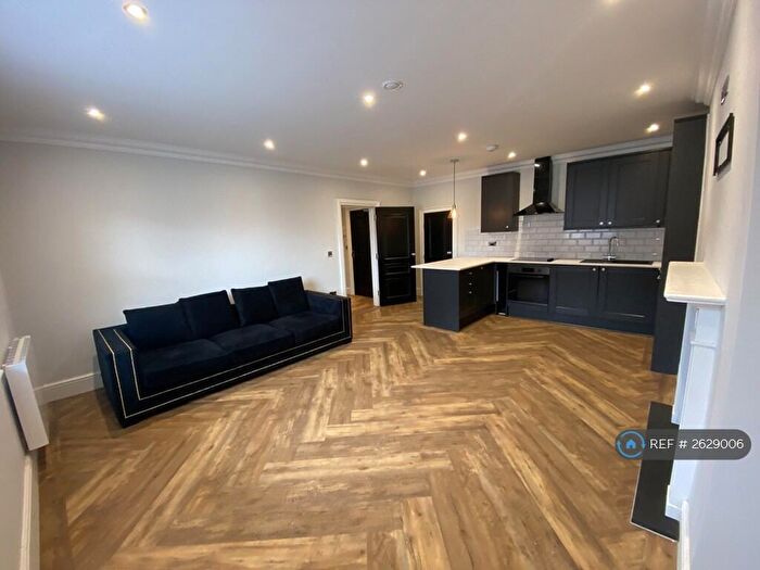 2 Bedroom Flat To Rent In Hall Gate, Doncaster, DN1